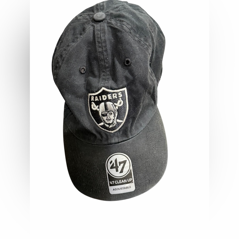 47 Las Vegas raiders clean up charcoal adj strap cap Hat